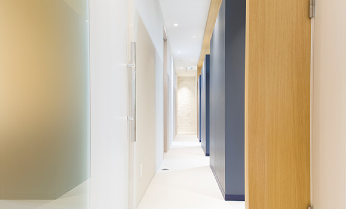 土日診療・平日夜も対応で通いやすい